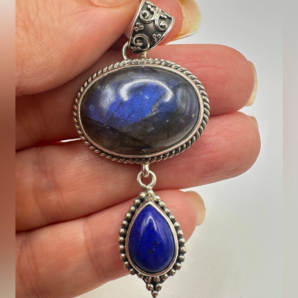 NWT Lapis Lazuli and Labradorite cabochons in Bali sterling Silver pendant!